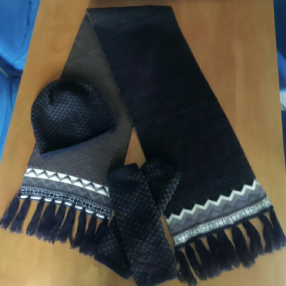 3 piece Fair Isle scarf, hat, hand warmer set