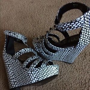 Woman wedges heels Sandals 7 1/2 - 8