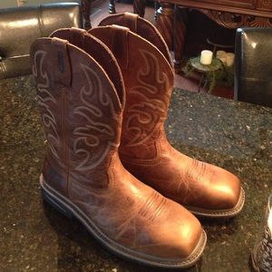 Wolverine Dur Shocks Good condition Men's size 12M