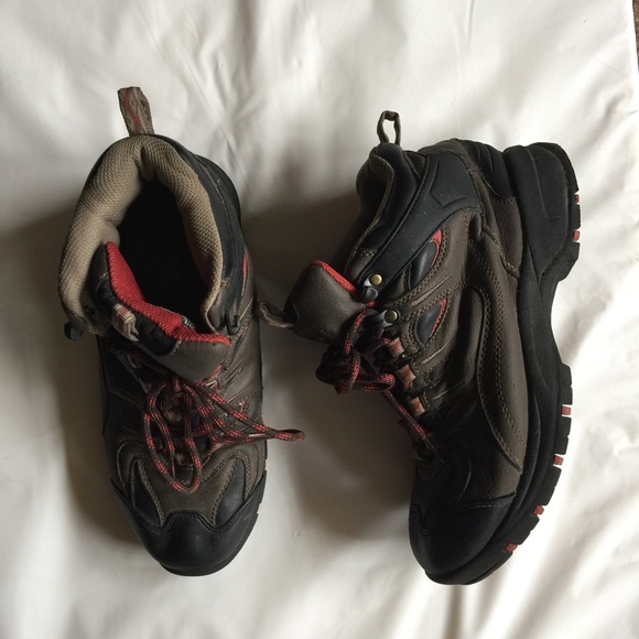 St.John's Bay Men's Boots 9M - Picture 3 of 4