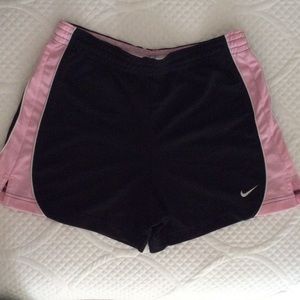 🔥FINAL MARKDOWN Ladies Nike Athletic Shorts Small