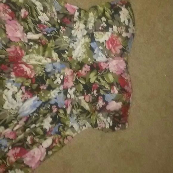Floral mini dress - Picture 3 of 3