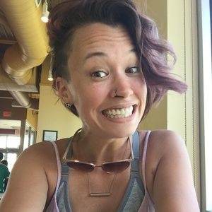 Meet your Posher, Christina