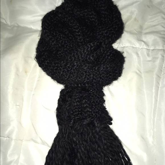 Long wool scarf