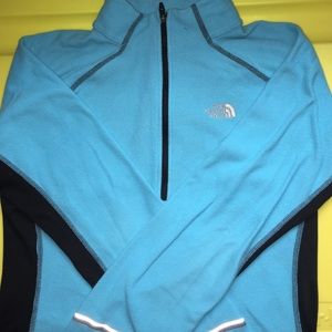 Light weight northface fleece.