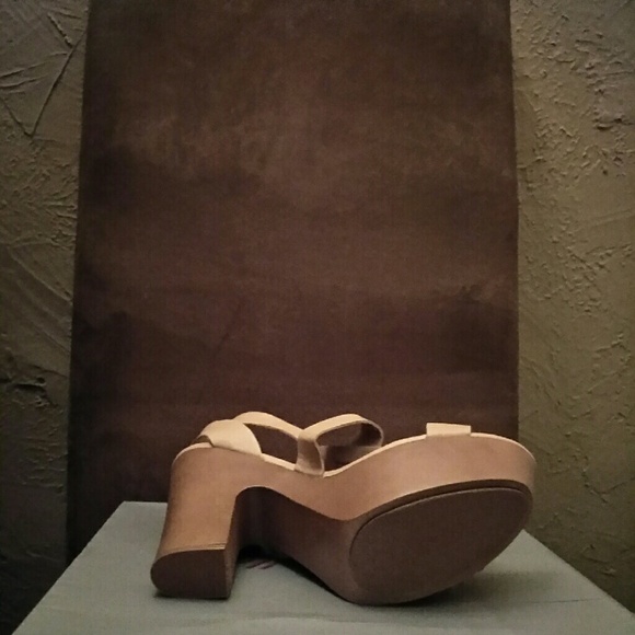 Platform Heels - Picture 2 of 3