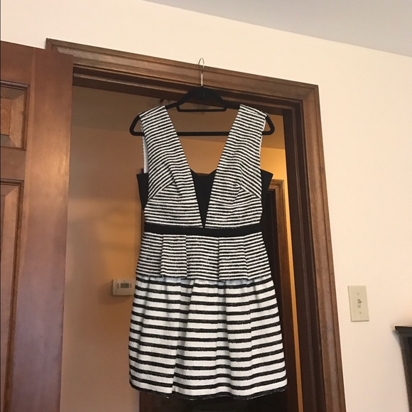 BCBG Maxazria black and white short dress
