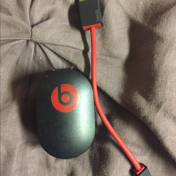 See beats USB charger