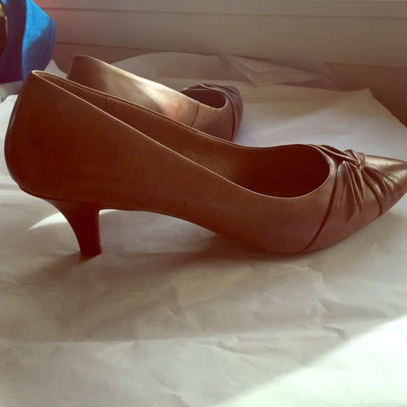 NWOT Aldo genuine leather heels 👠 THANKSGIVING