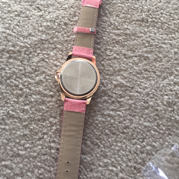 Watch - Picture 3 of 4