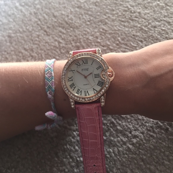 Watch - Picture 4 of 4