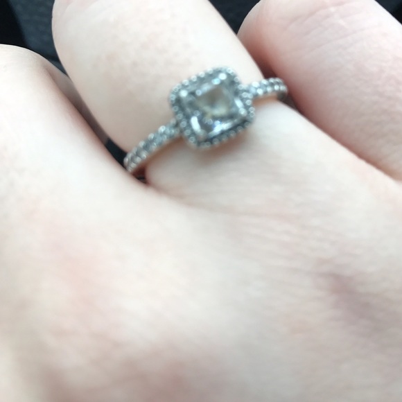 Pandora Ring