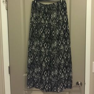 Forever 21 Printed skirt