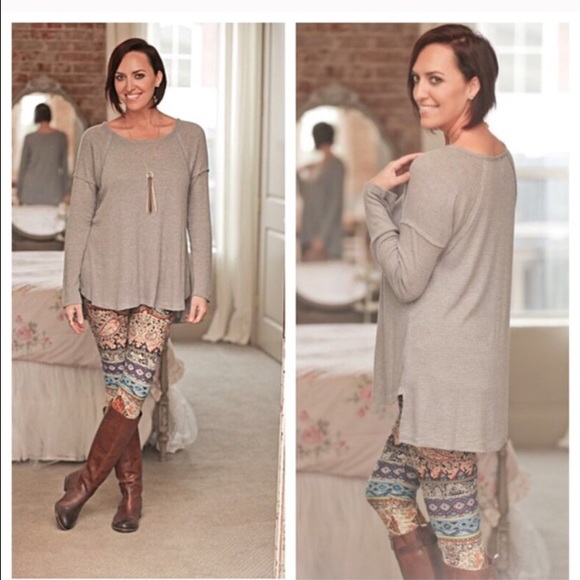 **1 Left **🆕 Gray Blended Thermal Knit Tunic - Picture 2 of 3