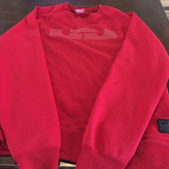 Nike Lebron James sweat shirt!