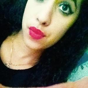 Meet your Posher, Leonela