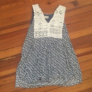 Anthropologie top - large