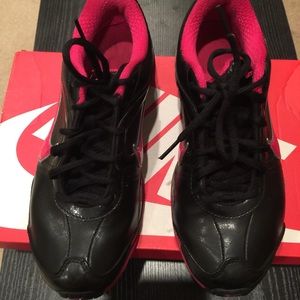 Black & Pink Women Nike Reax size 7.5