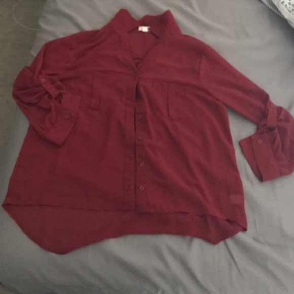 Sheer, hi-lo red, 3 quarter sleeve, button down
