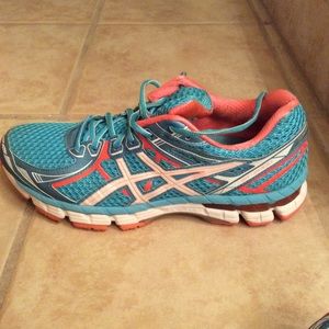 Asics Running Shoes 🏃🏻‍♀️ Price Drop ⬇️