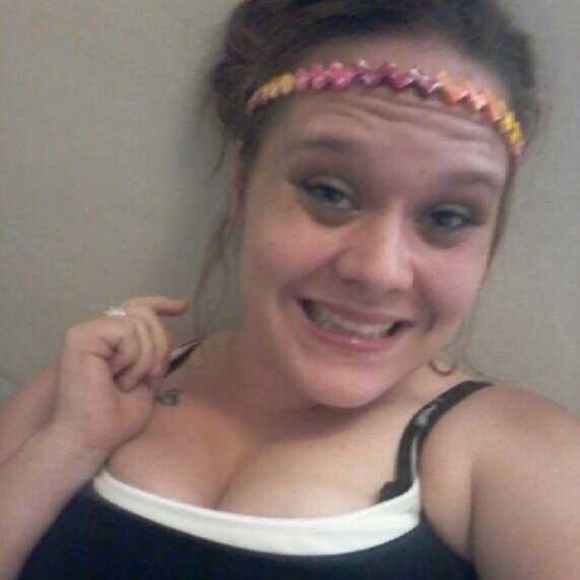 Meet your Posher, Skyley - Picture 1 of 1