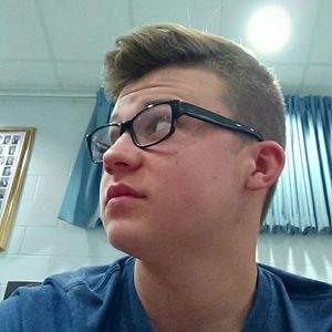 Meet your Posher, Levi