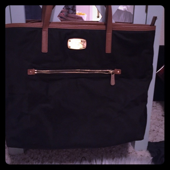 Michael Kors Montauk Nylon Tote -like new!