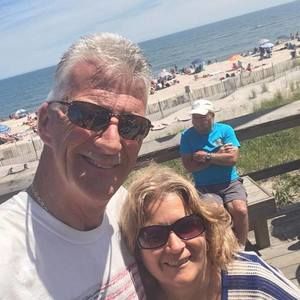 Meet your Posher, Debbie