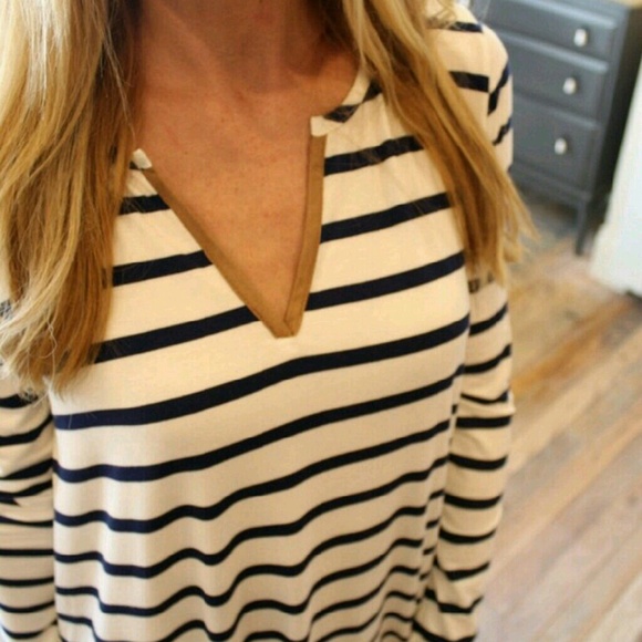 •Navy Striped Tunic• - Picture 2 of 5