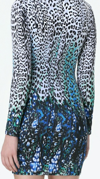 Bebe peekaboo laceV dress. NEW - Picture 2 of 2