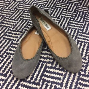 Classic Steve Madden gray suede flats.
