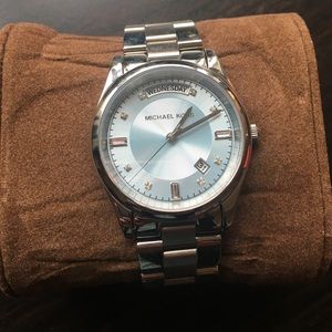 MICHAEL KORS COLETTE SILVER WITH BLUE FACE WATCH