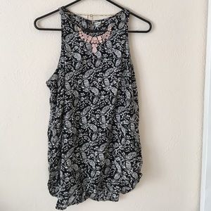 Floral sleeveless blouse