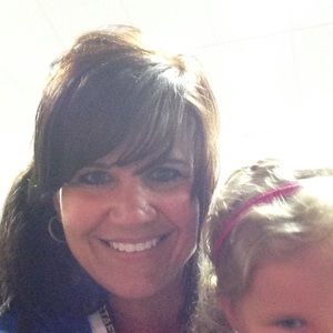 Meet your Posher, Adrienne