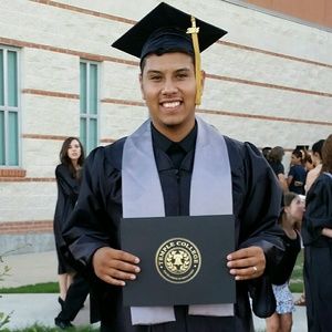 Meet your Posher, Leonel