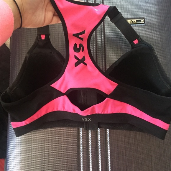 Sports bra. Zip front - Picture 2 of 2