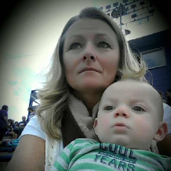 Meet your Posher, Lorrie