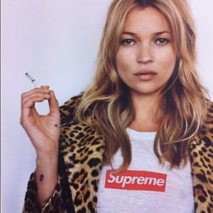 Meet your Posher, Chrysoula