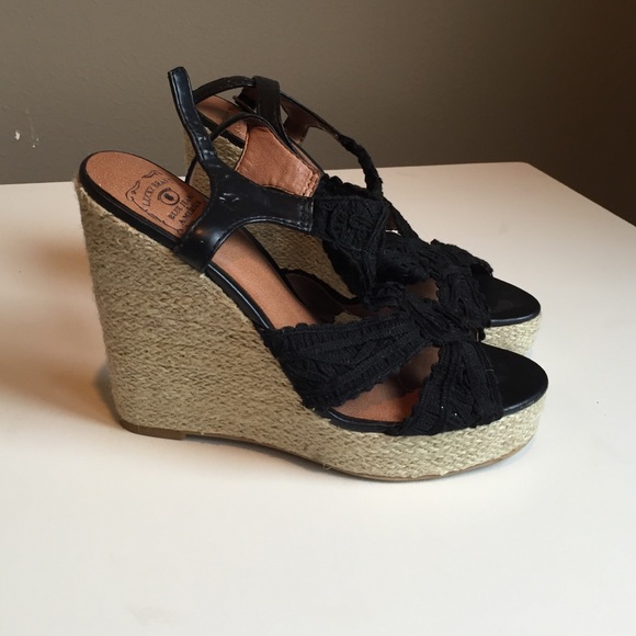Lucky brand wedges, never worn