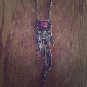 PacSun maroon stone feather necklace