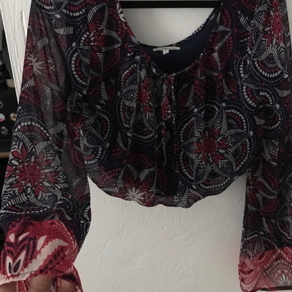 Crop top - Picture 2 of 4