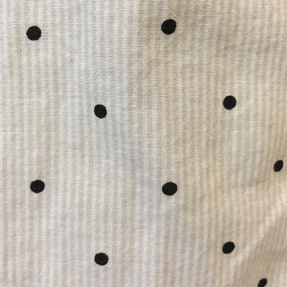 ❤️Polka dot button down.❤️ - Picture 2 of 2