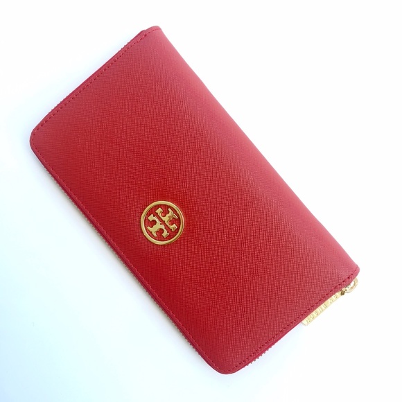 Tory Burch Robinson Zip Wallet in Red