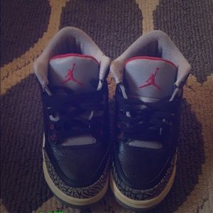 Jordan retro 3's