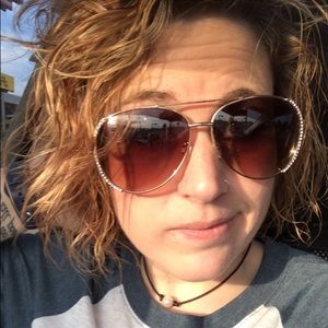 Meet your Posher, Brandy