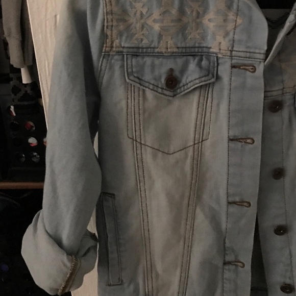 Jean jacket - Picture 4 of 4