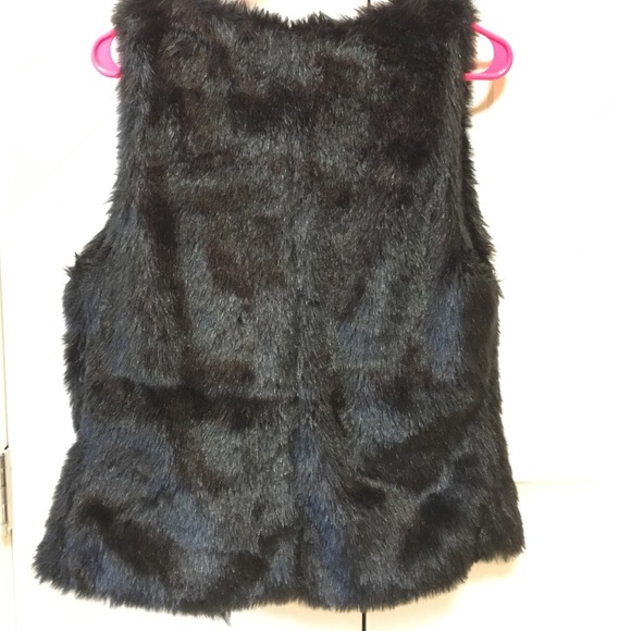 HP! Faux Fur vest. - Picture 2 of 2