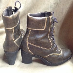 Timberland brown leather boots size 8.5