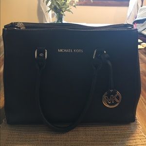 Michael Kors Handbag😍
