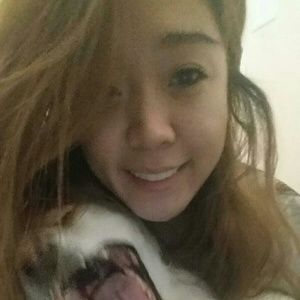 Meet your Posher, Gloria